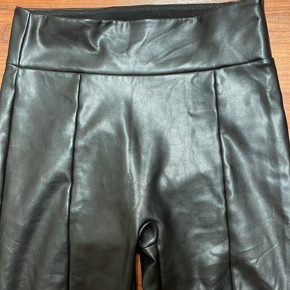 Abercrombie & Fitch Vegan Faux Leather Stretch Zip-Ankle Leggings Pants … - Picture 7 of 13